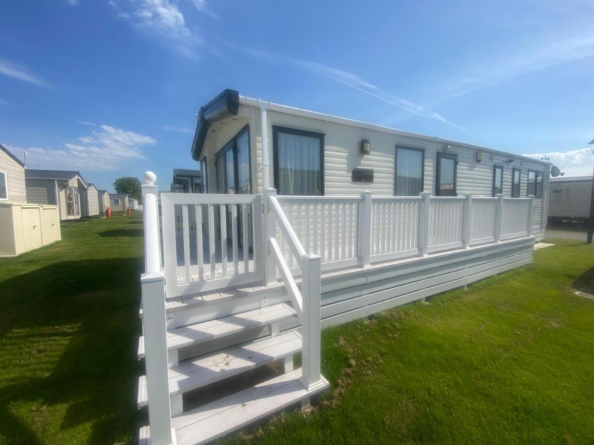 Winchelsea Beach Holiday Home - Pool & Beach Eksteriør bilde