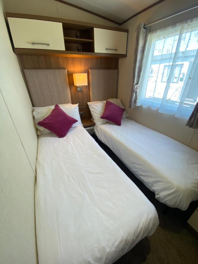 Winchelsea Beach Holiday Home - Pool & Beach Eksteriør bilde