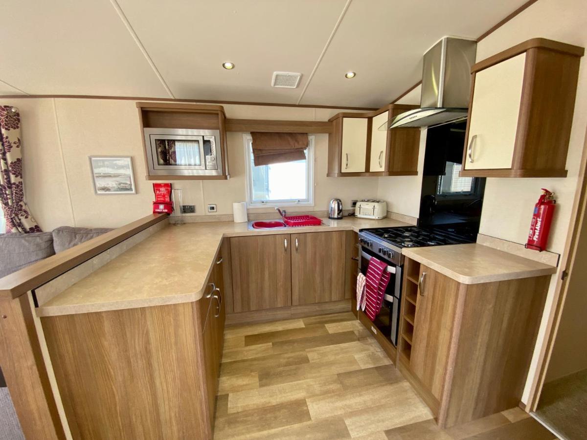 Winchelsea Beach Holiday Home - Pool & Beach Eksteriør bilde