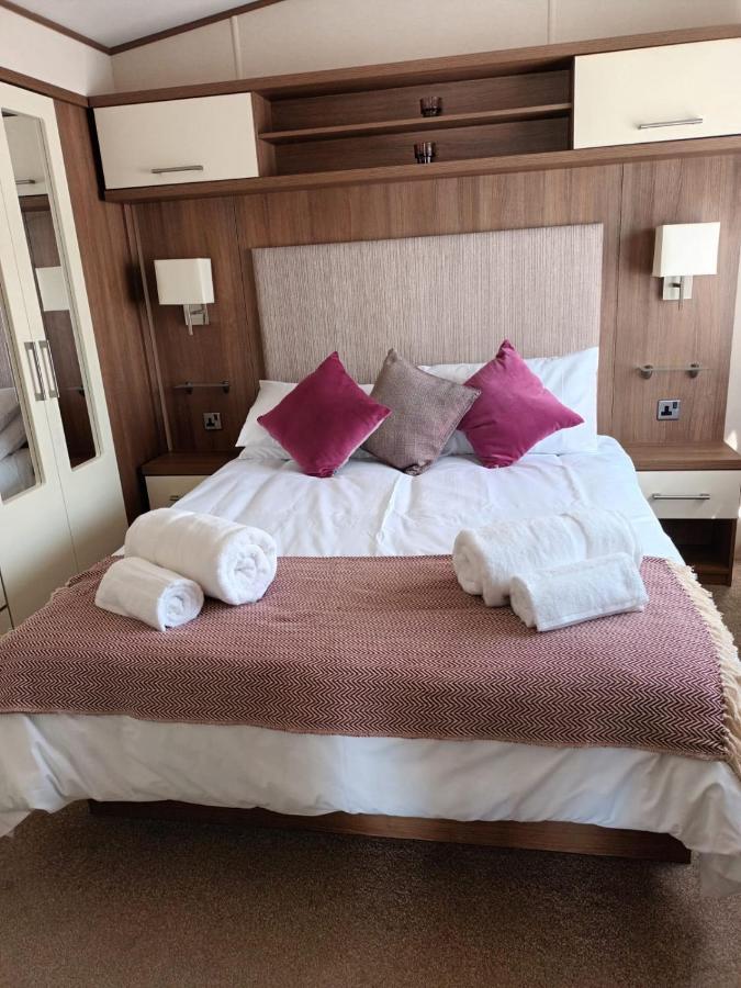 Winchelsea Beach Holiday Home - Pool & Beach Eksteriør bilde